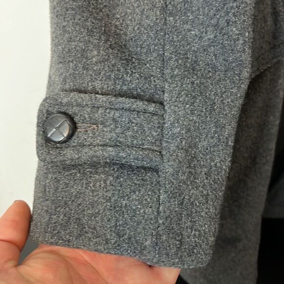 Wool insulated 3 button coat - Picture 10 of 10